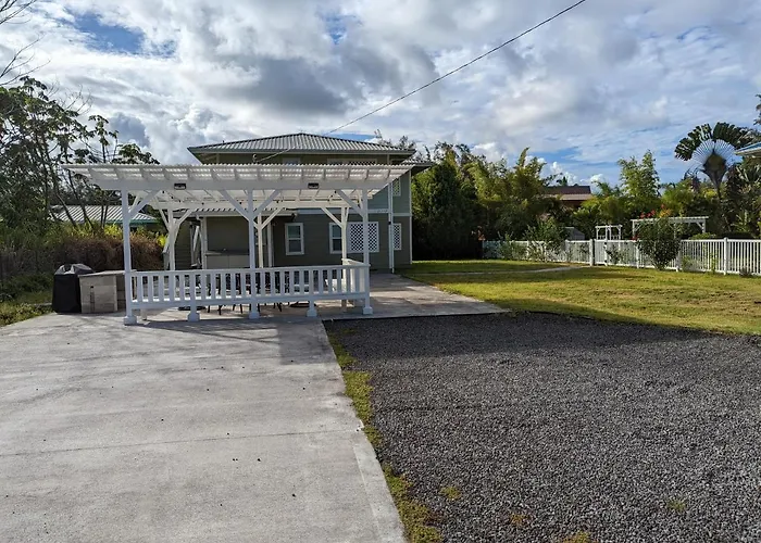 Ocean Breeze Inn Keaau