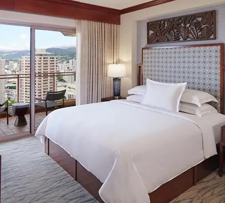 2-Bedroom Ocean Front Penthouse At Grand Waikikian - Available April 20-24, 2025 Honolulu