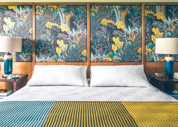 Royal Grove Waikiki Hotel Honolulu