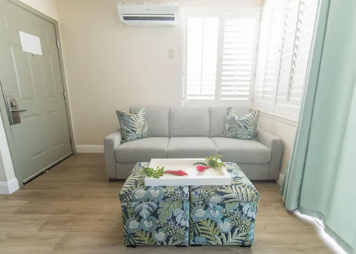 Days Inn By Wyndham Maui Oceanfront Wailea 