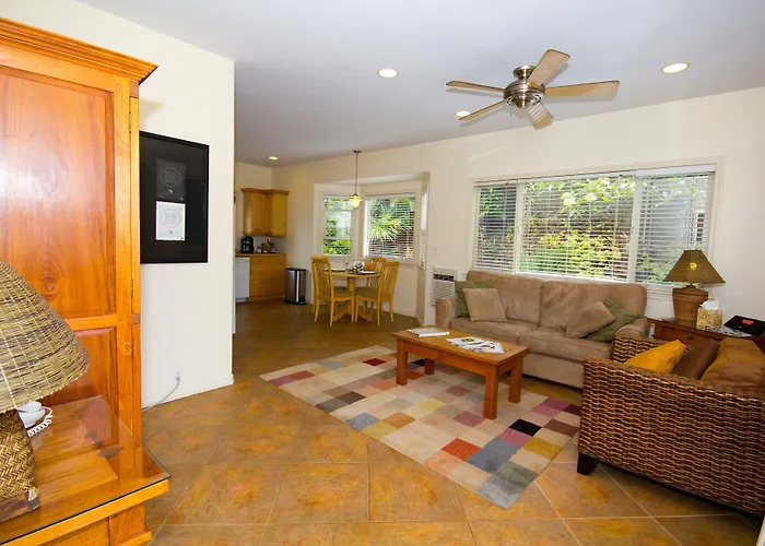Kaiholo Hale Hotel Paia