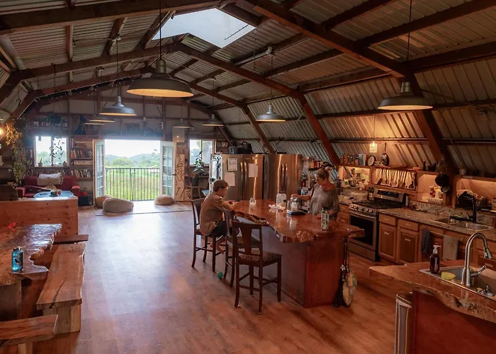 The Inn At Kulaniapia Falls Hilo