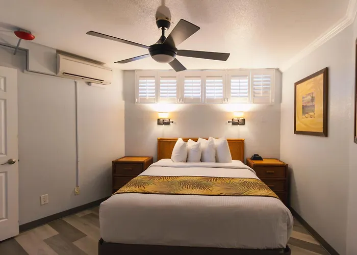 Kona Reef Resort By Latour Group Kailua-Kona