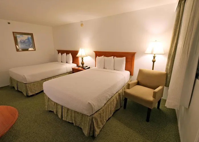 Ramada Plaza By Wyndham Waikiki Hotel Honolulu