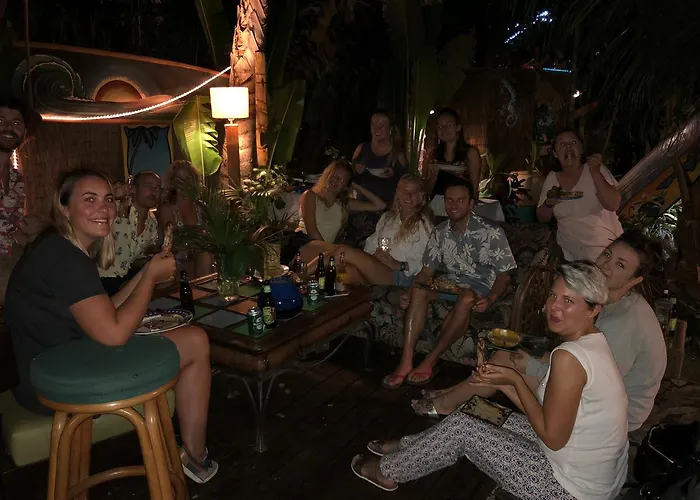 Tiki Beach Hostel-At The Beach In Lahaina