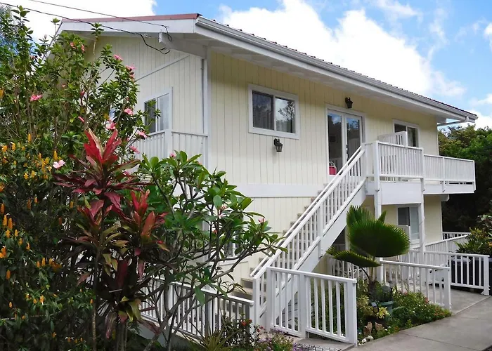 Bears' Place Guest House Kalaoa